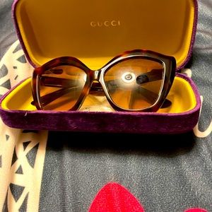 Gucci sunníes